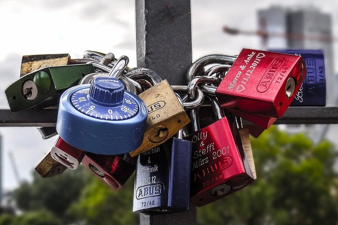 Frankfurt Walking Tour With a Professional Guide