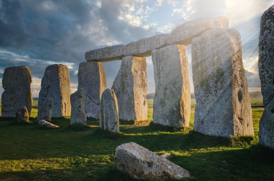 From Bath: Private Stonehenge and Bath Tour With Pickup