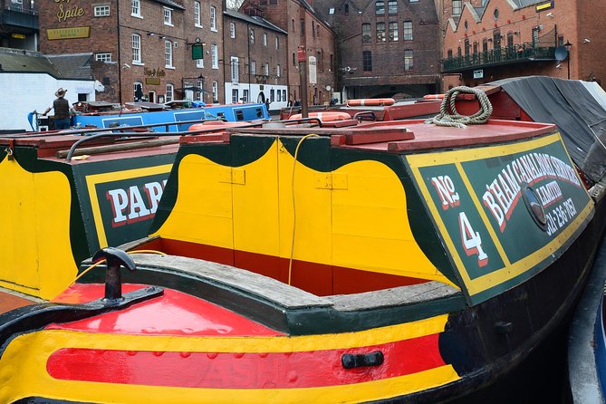 From Canals and Victorians to Todays City: Birmingham Walking Tour
