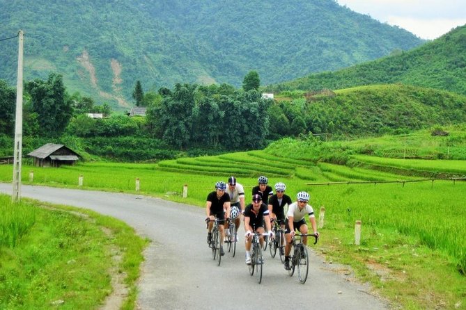 From Hanoi: 3-Day Sapa Trekking and Bus Tour - Date and Travelers