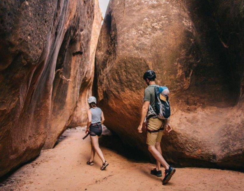 From Moab: Half-Day Canyoneering Adventure in Entrajo Canyon