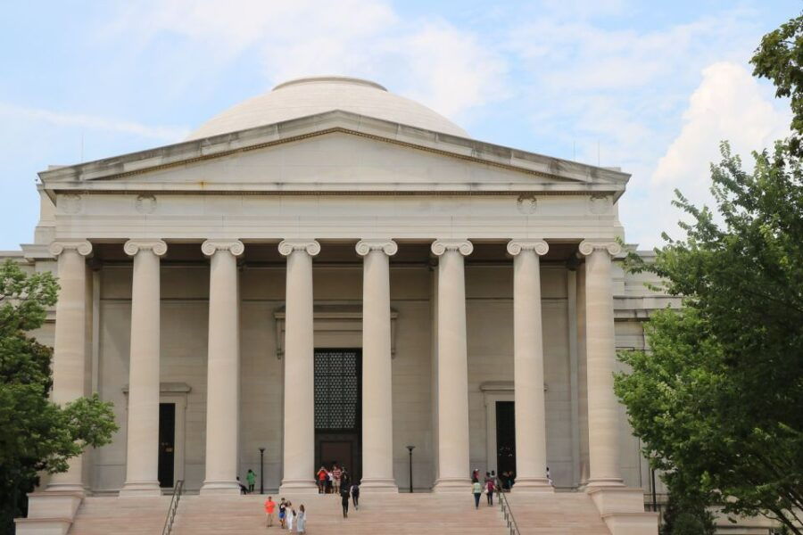 From NYC: Guided Day Trip to Washington DC by Van or Bus - Good To Know