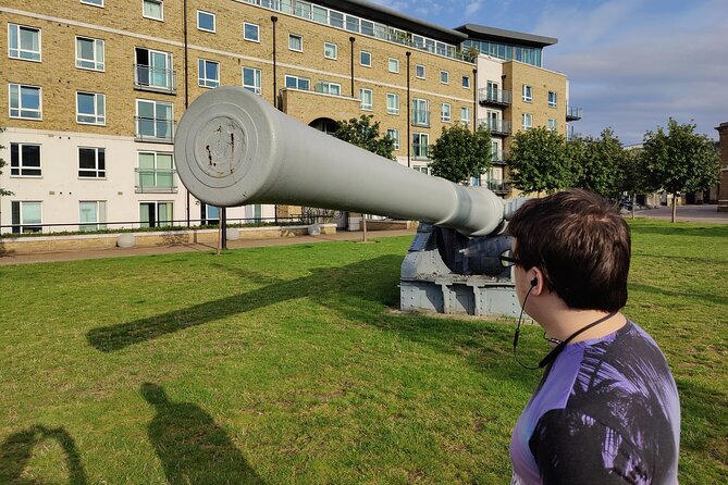 From the Battlefield to the Football Field: A Self-Guided Audio Tour of London - Good To Know