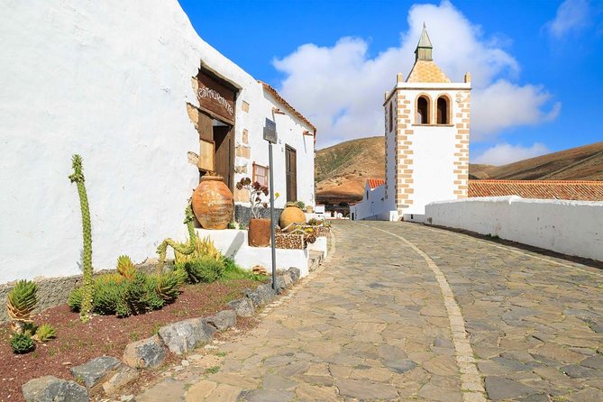 Fuerteventura Villages Caves and Farm Tour With Lunch From North - Good To Know
