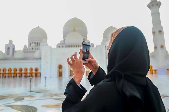 Full Day Abu Dhabi City Tour From Dubai With English Speaking Guide
