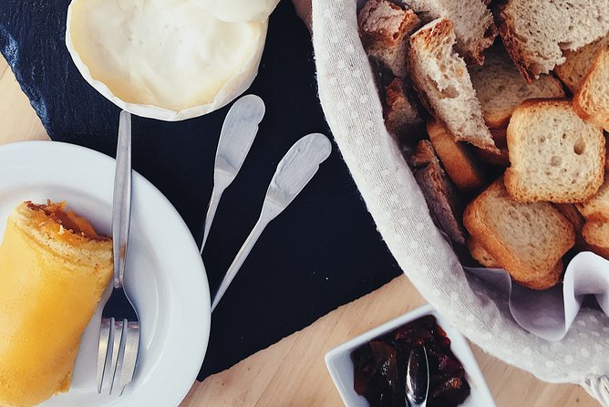 Full-Day Arrábida, Setúbal and Azeitão Tour From Lisbon With Wine Tasting - Regional Wine Tasting