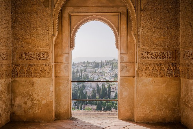 Full-Day at Alhambra Medieval City Tour