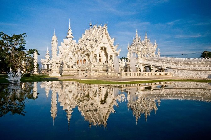 Full-Day Guided Tour of Chiang Rai Temples From Chiang Mai