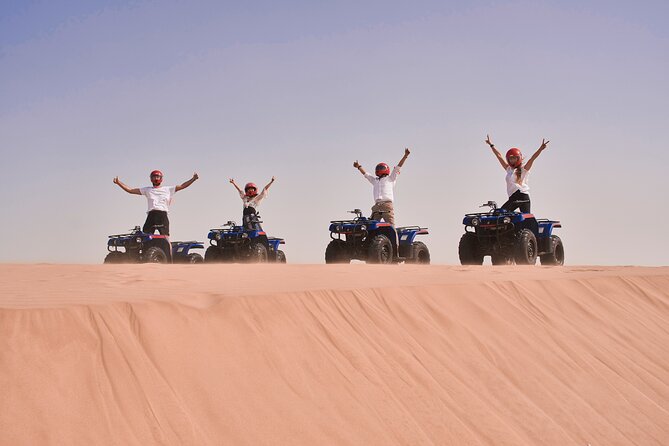 Full-Day Private Qatar Desert Safari Tour to Khor Al Adaid