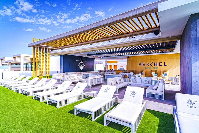 Full Day Ticket at Perchel Beach Club With Lunch