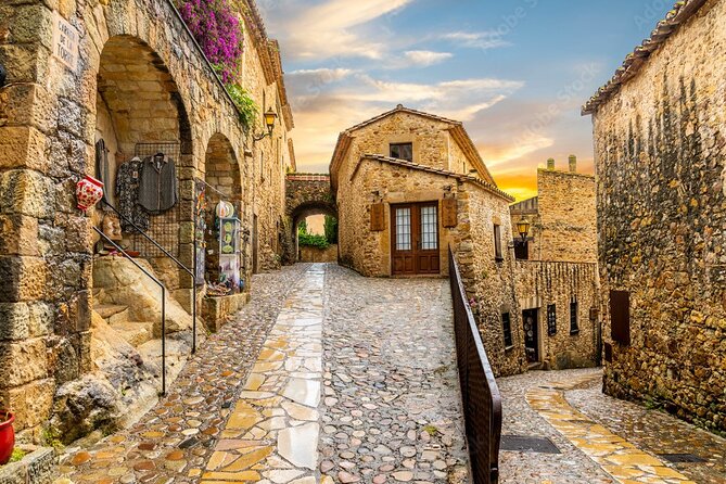 Full Day Tour Amazing Costa Brava Medieval Towns Hotel Pick Up - Good To Know