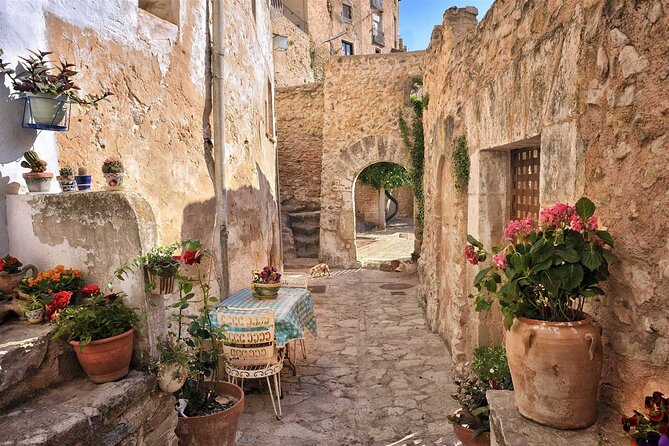 Full Day Tour Bocairent and Islamic Labyrinth From Valencia - Good To Know