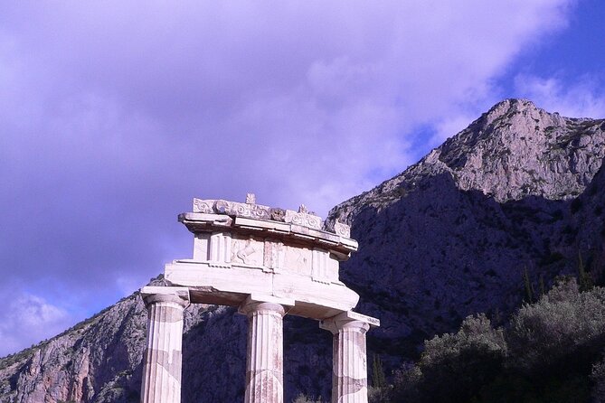 Full Day Tour Of Delphi and Arachova - The Sum Up