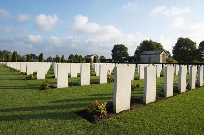 Full Private British/Canadian Day Tour in Bayeux