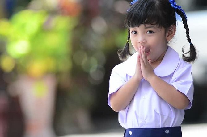 Fullday Private Tour Guide Service With Thai LUNCH in & Around Bangkok(8 Hours)
