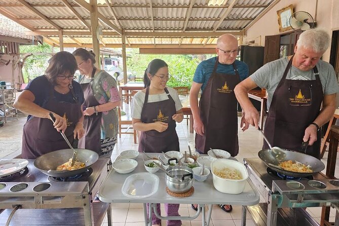 Fun Thai Cooking Class Near Bangkok - Good To Know