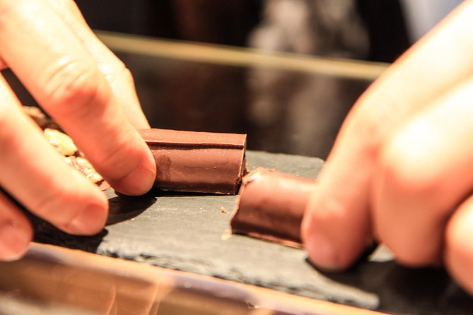 Geneva Private Etuktuk Tour to Three Chocolatiers