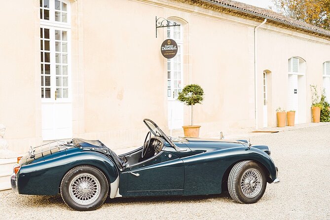Getaway in the Vineyards of the Médoc in a Vintage Car