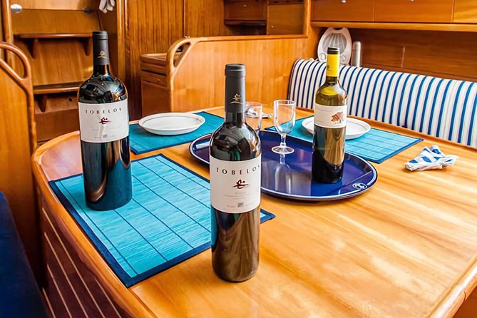 Getxo: Sunset in Sailboat and Dinner - Tasting of Local Wines