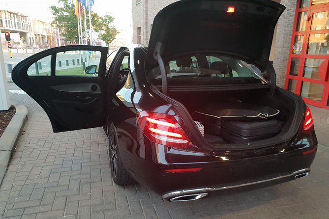 Ghent - Amsterdam Shuttle Transfer (1 to 8 Seats)