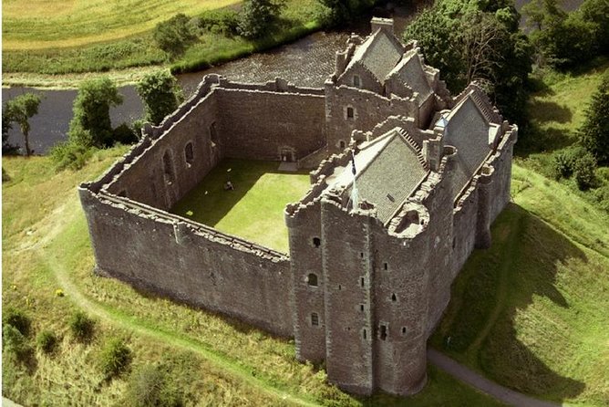 Glasgow Loch Lomond Loch Katrine and Doune Castle Italian Tour - Exploring Glasgows Attractions