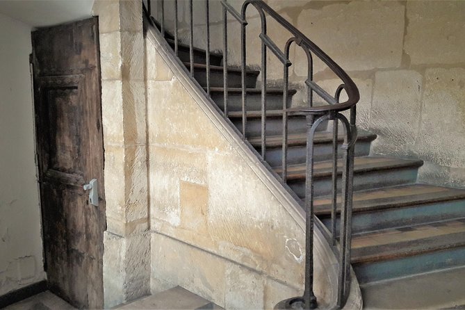 Gothic Paris - Castles & Cathedrals (Marais History Walk-Small Group Tour)
