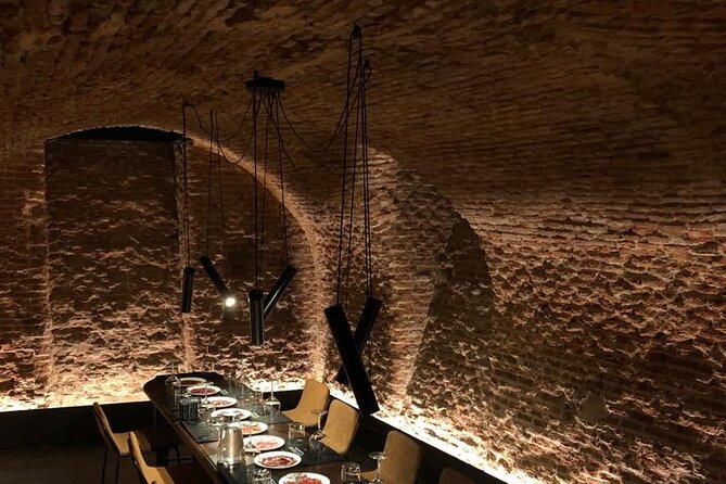 Gourmet Tasting of Iberian Ham Oil and Wine Small Group in Madrid - Good To Know