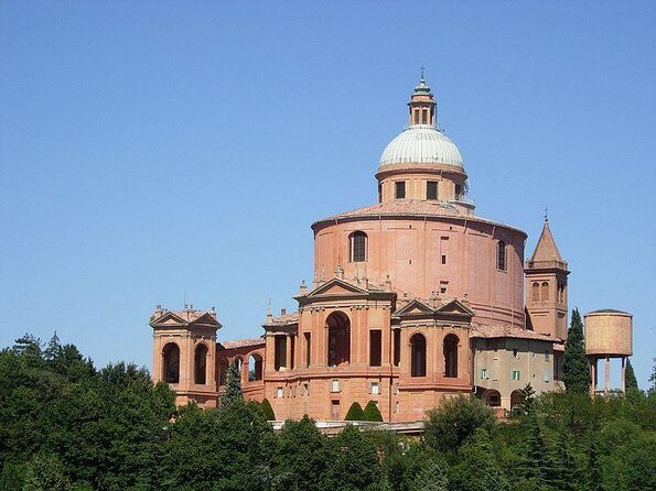 Guided E-Bike Tour of Bologna With Tastings