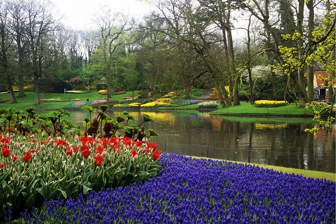 Guided Excursion to Keukenhof and Tulip Experience From Amsterdam - Keukenhof: The Worlds Largest Flower Garden