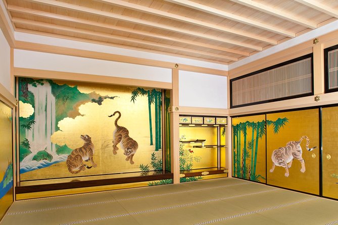 Guided Half-day Tour(AM) to Nagoya Castle & Tokugawa Museum and Garden - Good To Know