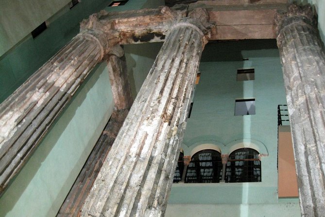 Guided Tour of the Gothic Quarter - Tour Details