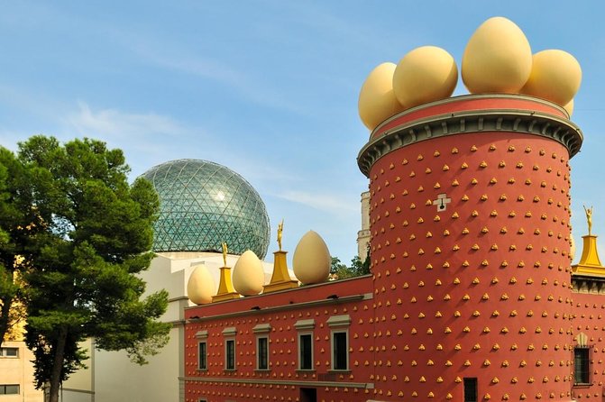 Guided Tour to the Museum of Dalì