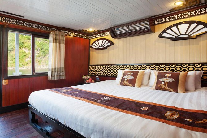 Ha Long Bay 2D1N on a 3-Star Cruise - Selecting Date and Travelers