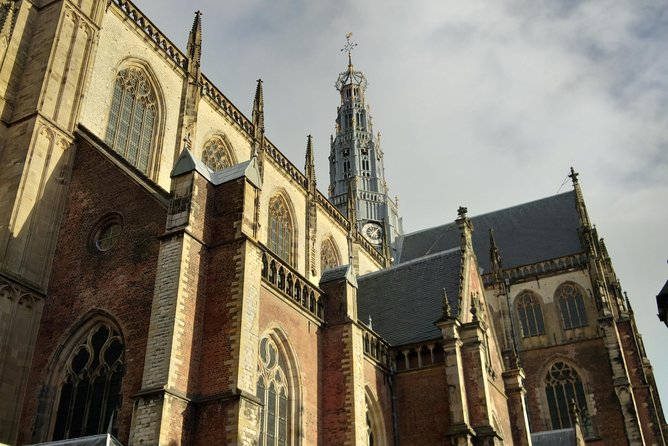 Haarlem Walking Tour. Unknown and Surprising
