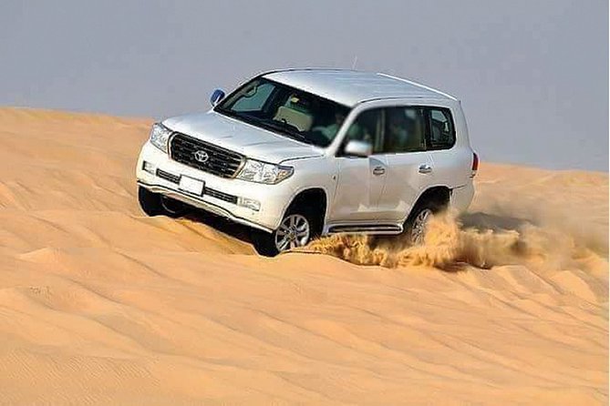 Half-Day 4×4 Desert Safari Tour With Buffet Dinner in Dubai