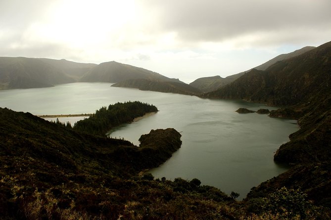 Half-Day 4×4 Tour to Lagoa Do Fogo