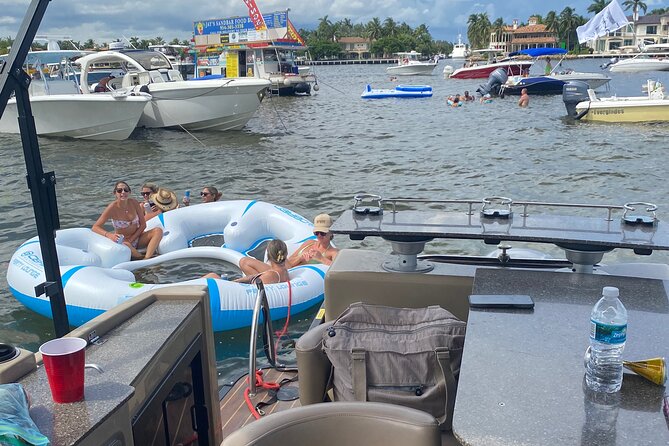 Half Day Aqua Patio Party Pontoon 1-6 People