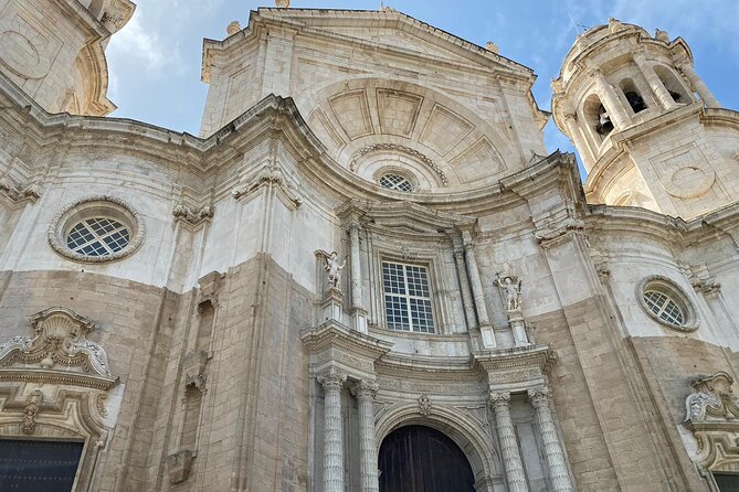 Half-Day Private Tapa and Culture Experience in Cádiz - Traditional Tapa Tasting