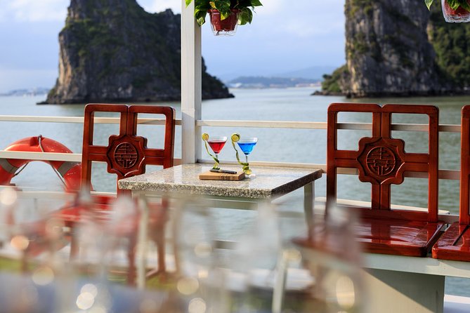 Halong Bay Cruise 2d/1n Sleep on Boutique Cruise-Full Activities - Full Activities Included
