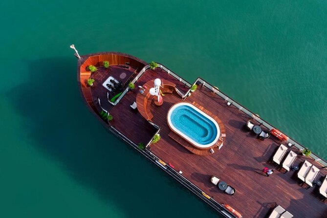 Halong Bay, Lan Ha Bay 2-Day Luxury Cruise