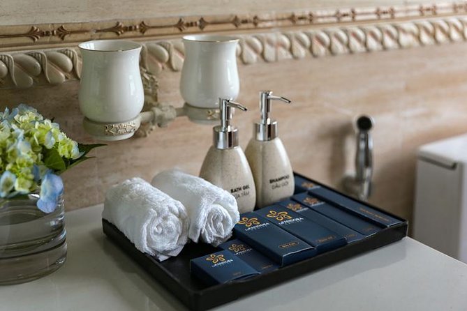 Halong - Lanha Bay 1 Night on the 2nd Deck With La Pandora Cruises - Highlights and Activities on the Cruise