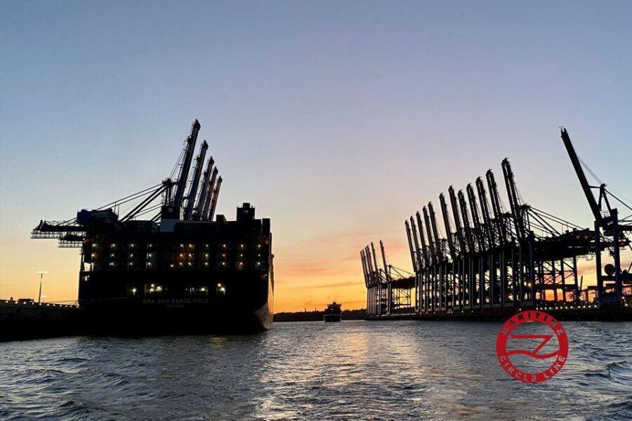 Hamburg: Port Anniversary Evening Cruise With Fireworks - Good To Know