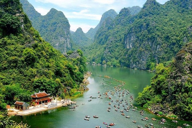 Hanoi to Hoa Lu, Trang An & Mua Cave Via Boat & Bike