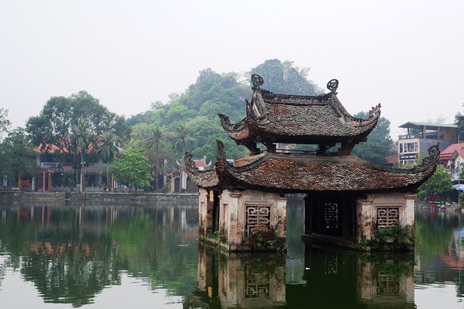 Hanoi's Thay and Tay Phuong Pagodas - Good To Know