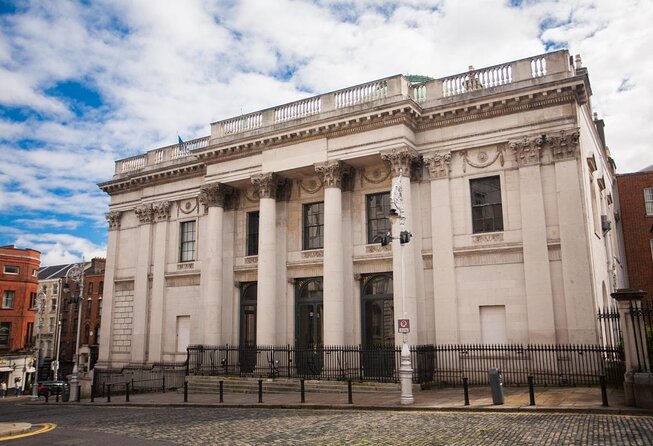 Haunted Dublin Smartphone Tour - Private Haunted Quest in Dublin