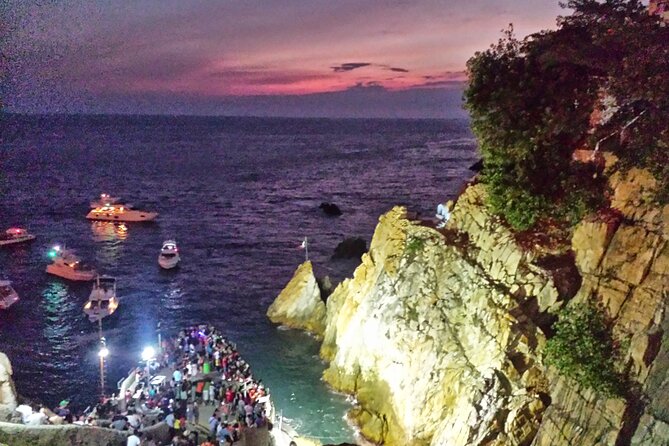 High Divers Deluxe Three Course Dinner Three Drinks Plus SUNSET - Good To Know