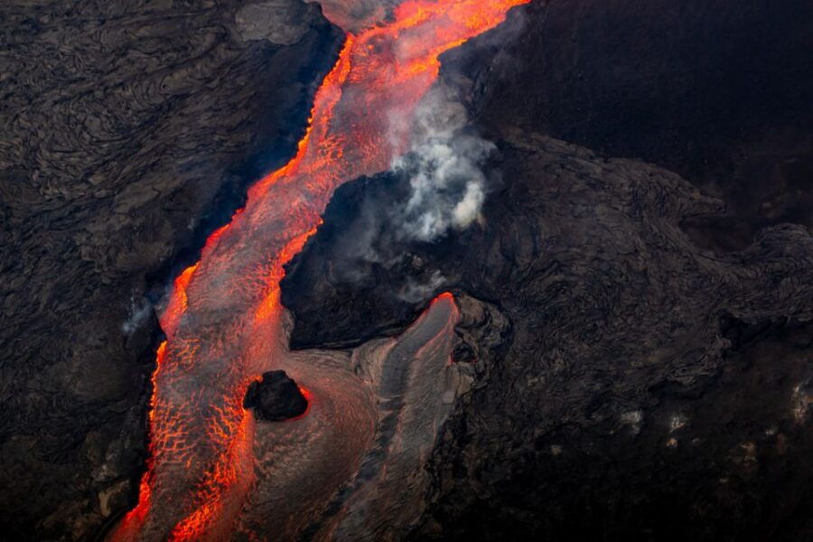 Hilo: Hawaii Volcanoes National Park and Waterfalls Flight