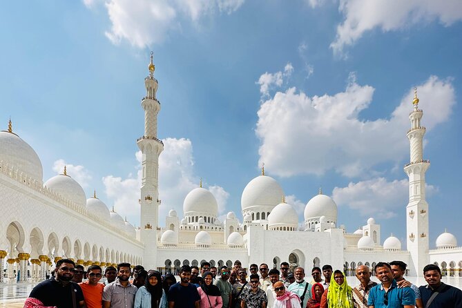 Hire a Van 12 Seater for Abu Dhabi Trip - Good To Know