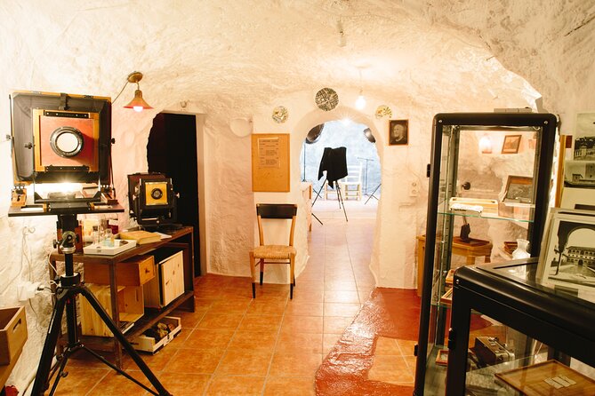 Historical Portrait Session: Wet Plate Photography in Sacromonte - Inclusions and Location Details