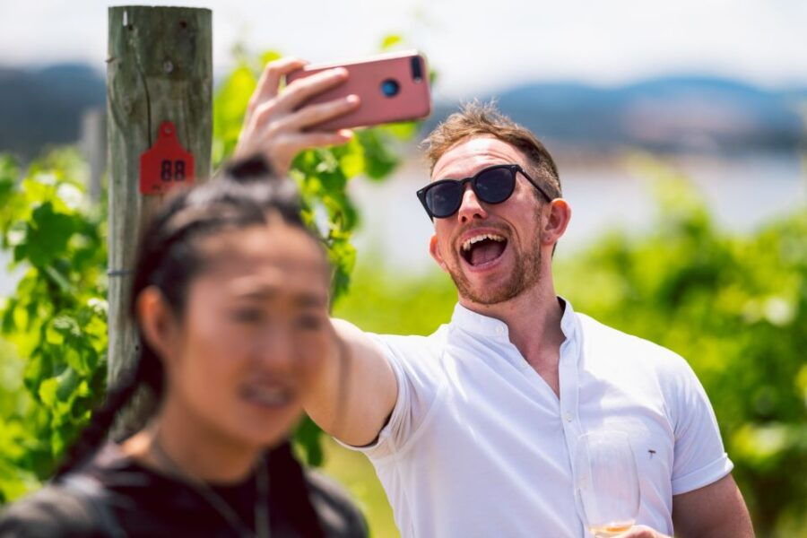 Hobart: Best of Tasmanian Wine Day Tour With Drink Tasmania